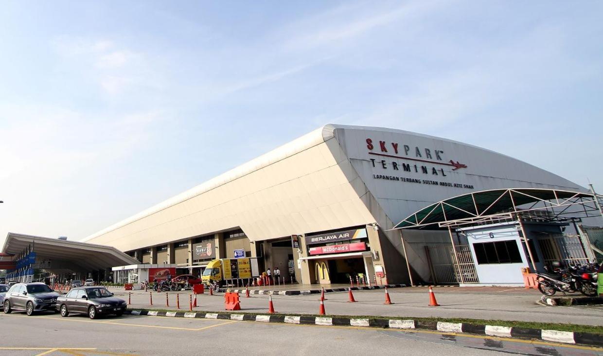 Dsara Big Cinema Netflix Projector Next Sb Hospital Apartment Sungai Buloh Exterior photo